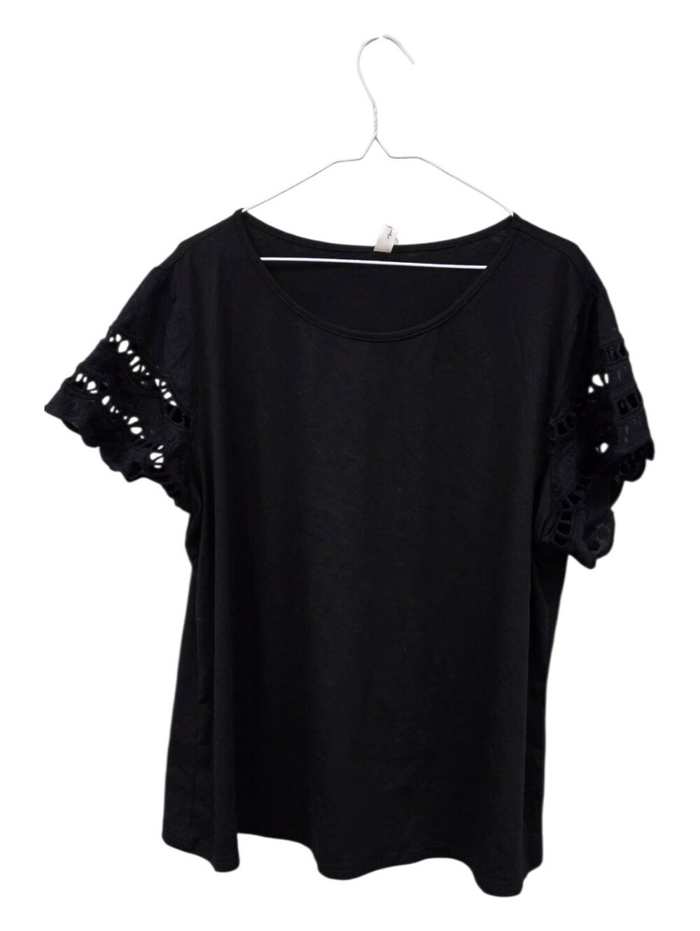 Agnes Orinda Women’s Black Lace Sleeve Tee 2x